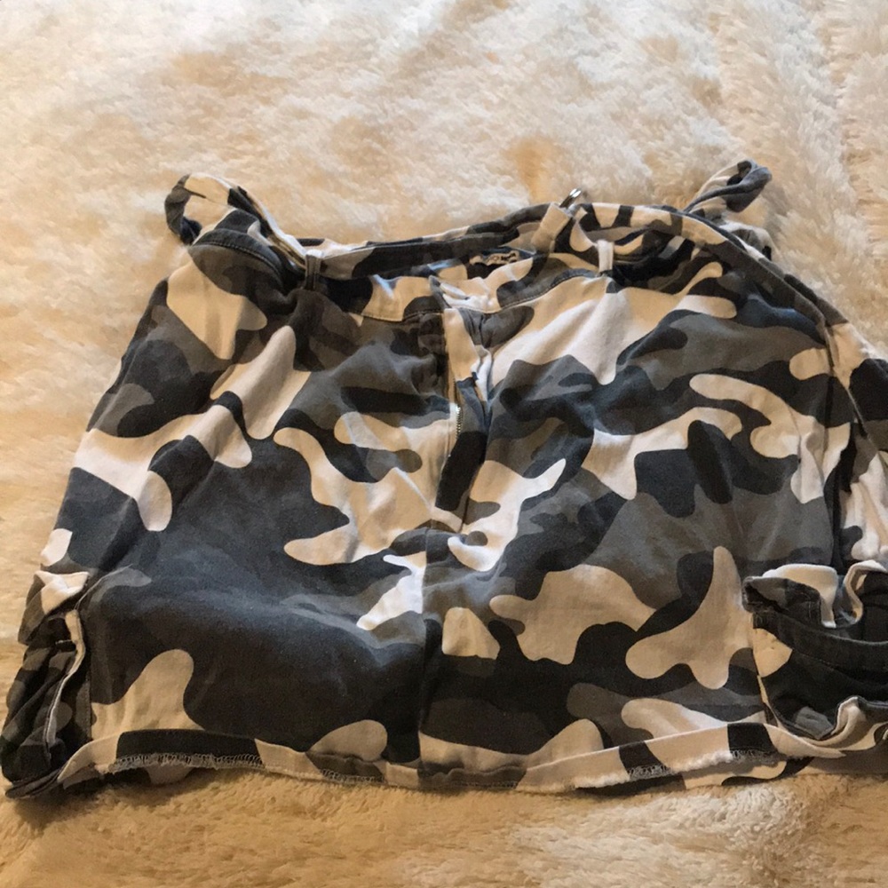 Fashion Nova camo skirt